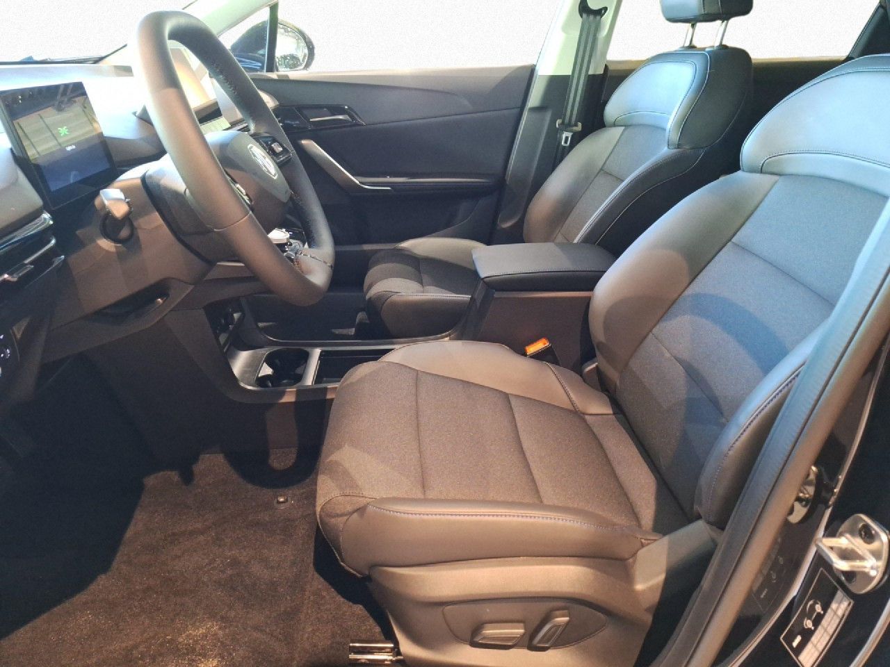 MG 4 Electric 64 kWh Luxury ACC PDC RFK DAB Nav Shz