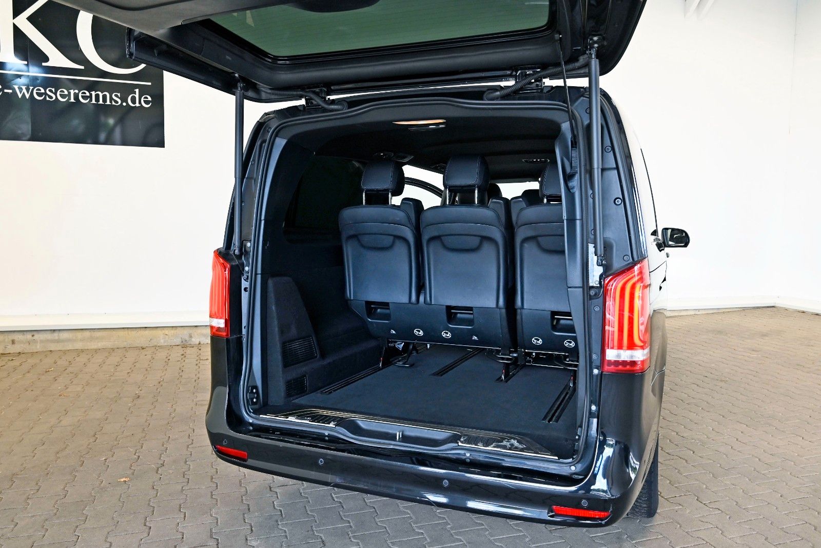 Mercedes-Benz V 300 d 4x4 AVANTGARDE - Samsaru's Car Outlet