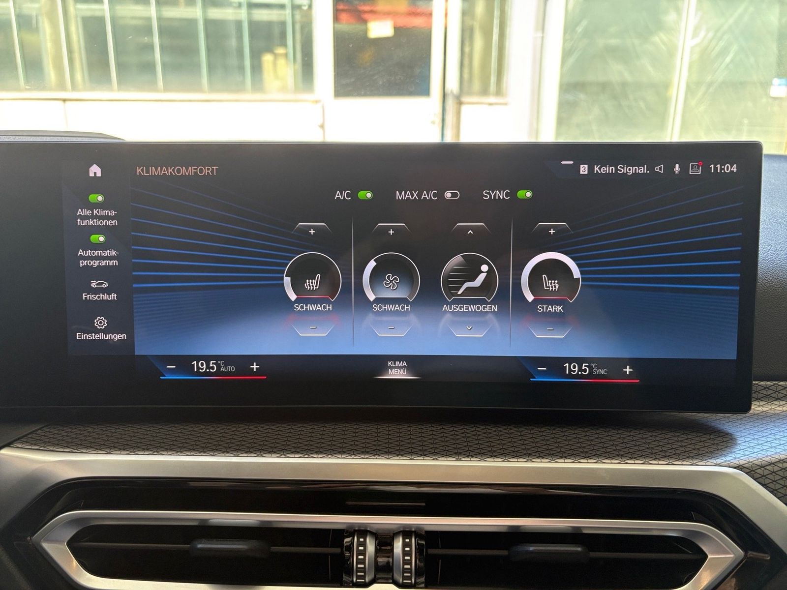 BMW 330e xDrive Touring M Sport Pro Pano ACC H/K AHK
