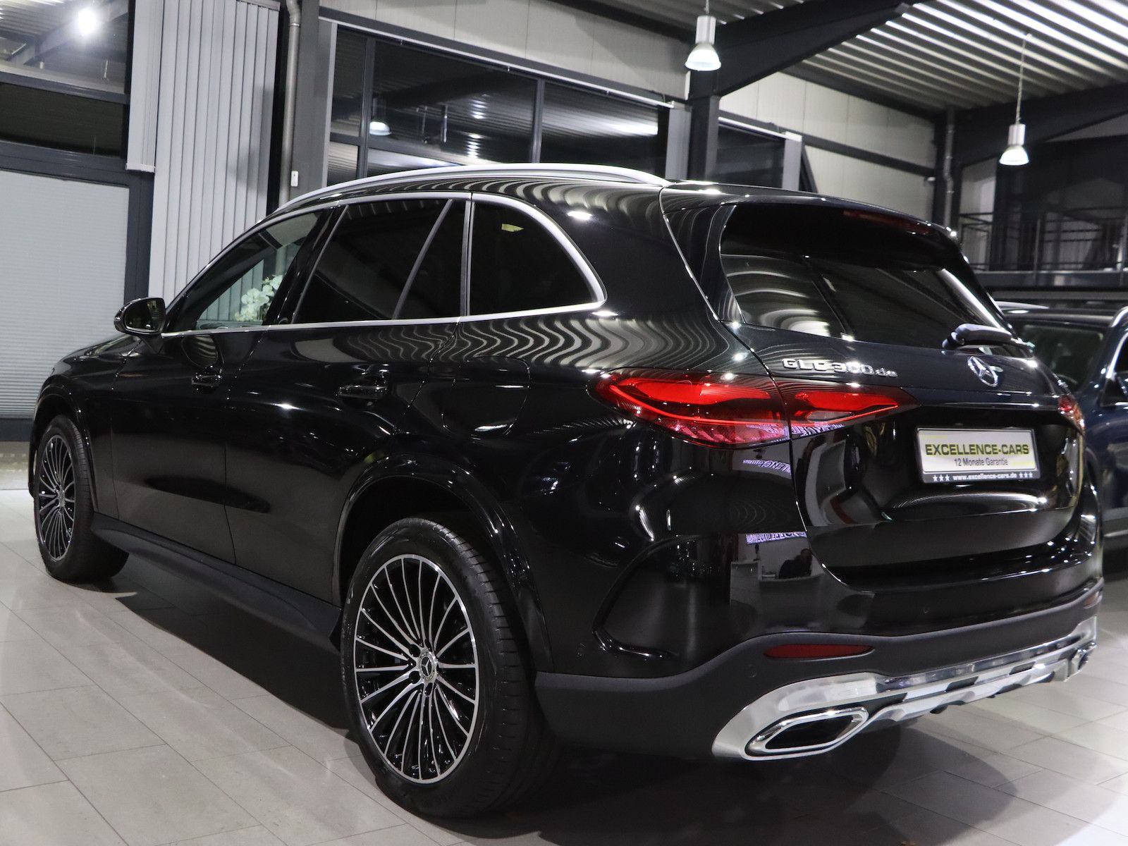 Mercedes-Benz GLC 300 de 4M AMG-LINE / PANORAMA / LASER / TOP