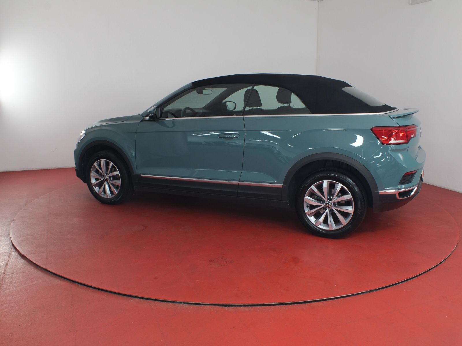 Volkswagen T-Roc Style 1.0TSI - Samsaru's Car Outlet
