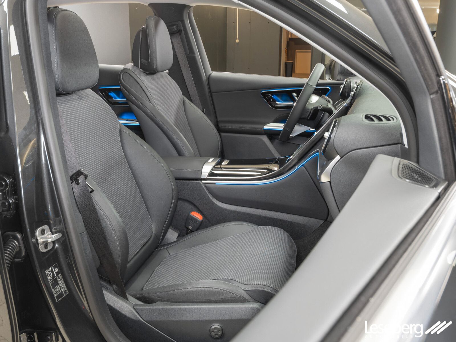 Mercedes-Benz GLC 300 e 4M Avantgarde - Samsaru's Car Outlet