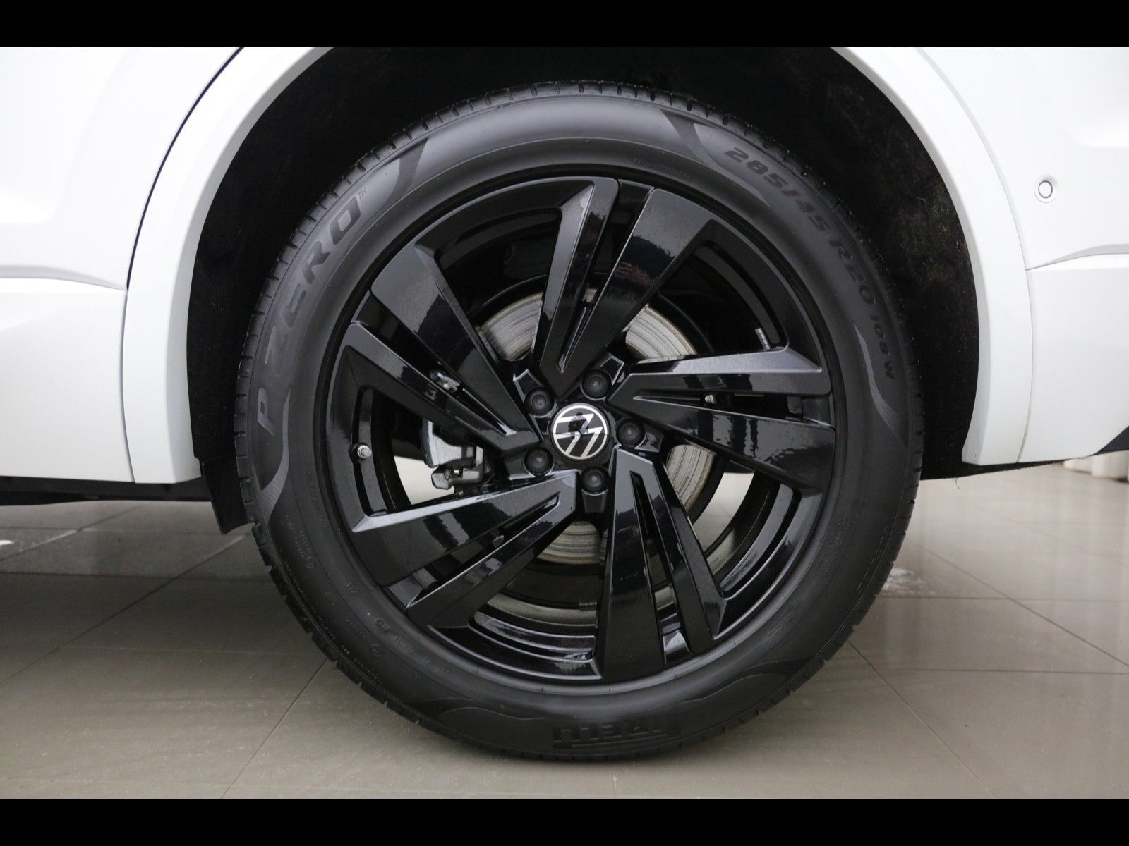 Volkswagen TOUAREG R-LINE BLACK STYLE 3.0 V6 TDI TIPTRONIC