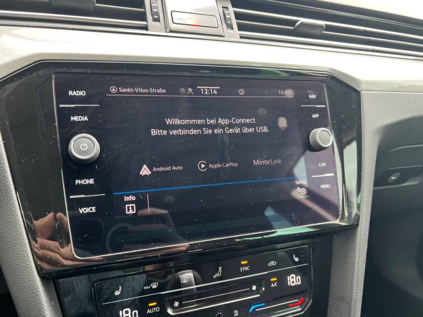 Volkswagen Passat 2.0 TDI - Samsaru's Car Outlet