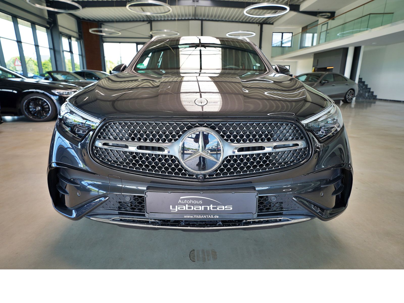 Mercedes-Benz GLC 400 e 4M AMG - Samsaru's Car Outlet