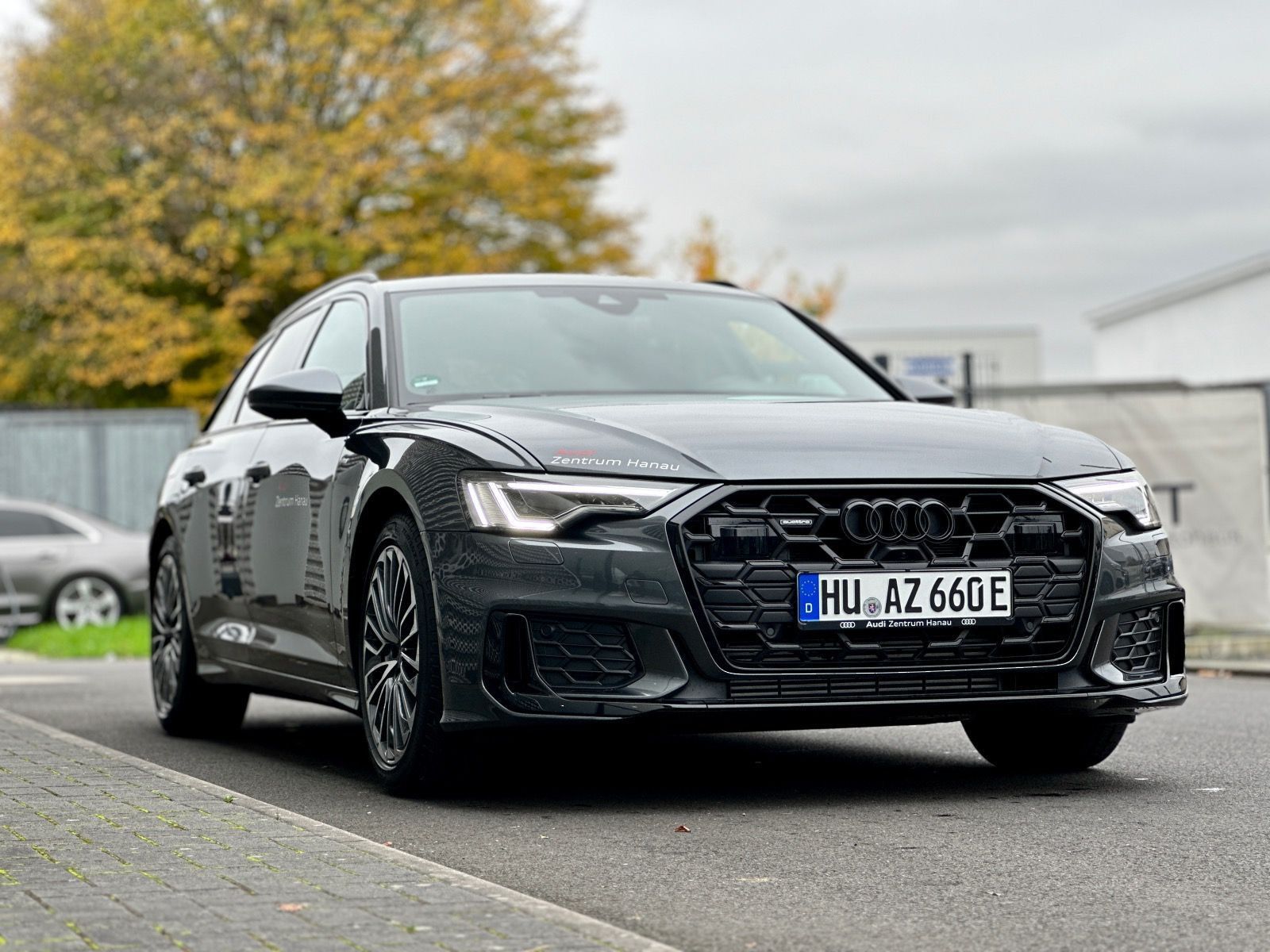 Audi A6 Avant 50 TFSI e S line quattro - Samsaru's Car Outlet