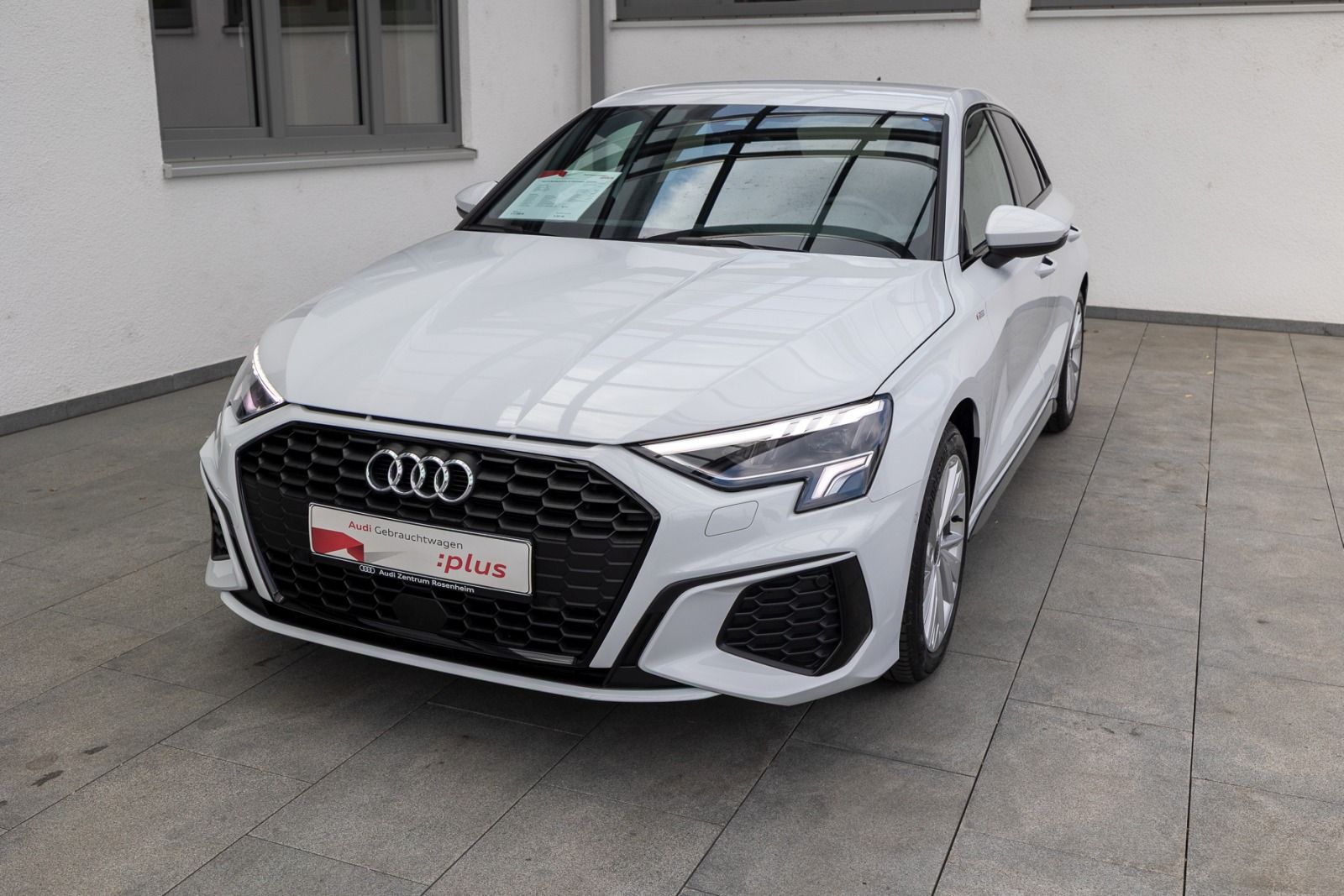 Audi A3 Sportback S line 35 TFSI S tr. - Samsaru's Car Outlet