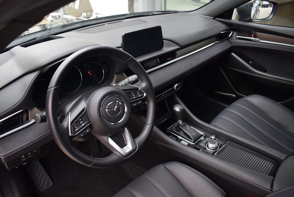 Mazda 6 2.5 194PS 6AG Takumi Schiebedach Leder Bose Ma