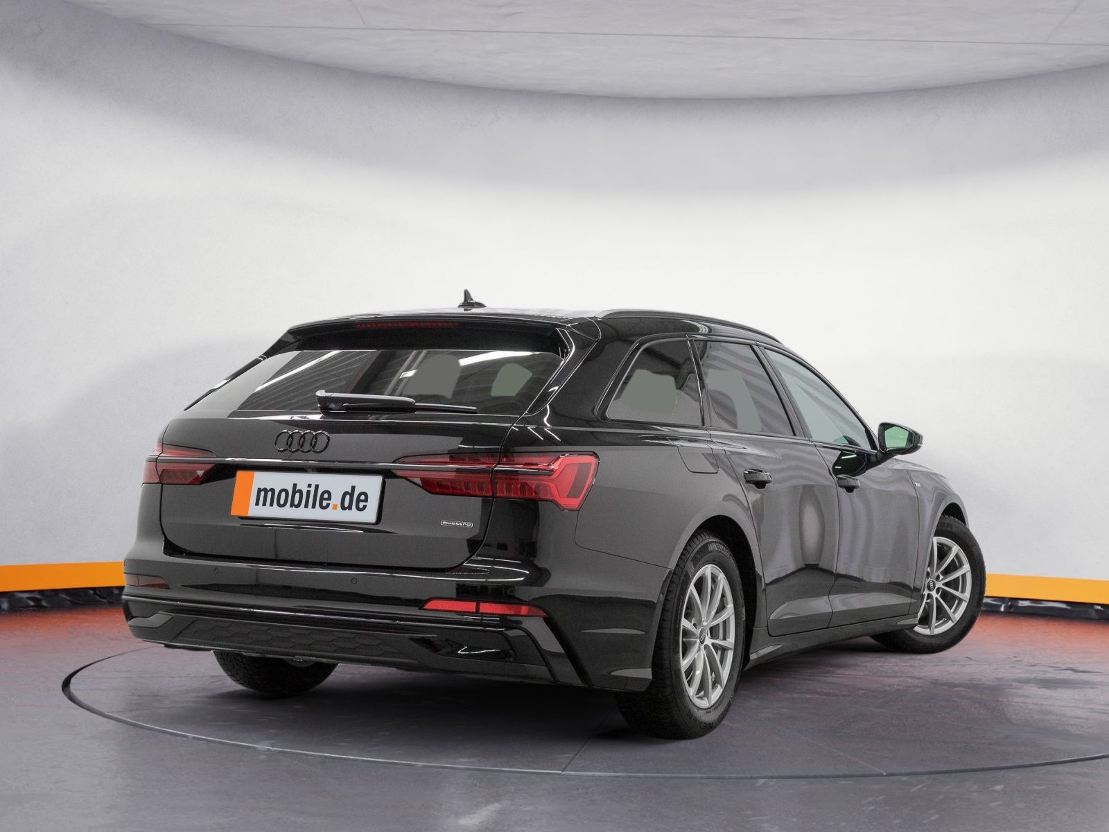 Audi A6 Avant 40 TDI Q S LINE - Samsaru's Car Outlet