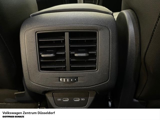 Volkswagen T-Roc 1.5 TSI DSG R-Line - Samsaru's Car Outlet
