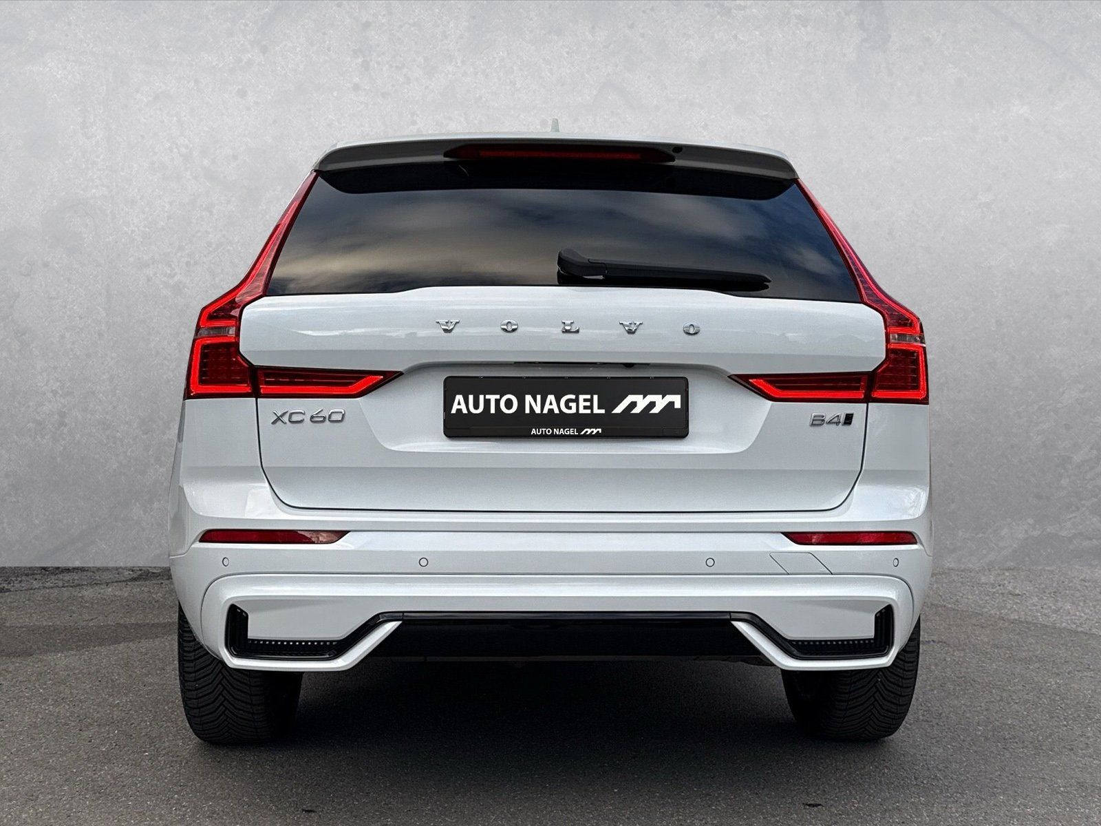 Volvo XC60 Plus B4 AWD Diesel Standhz AWR LichtPaket
