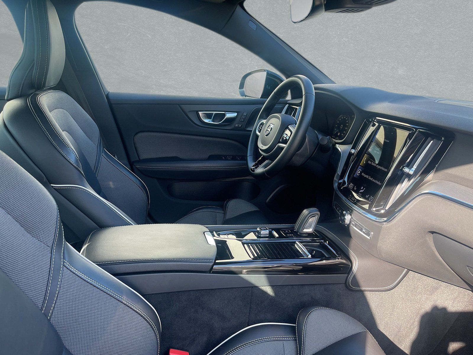 Volvo S60 T8 Recharge AWD+360°+High Performance Sound