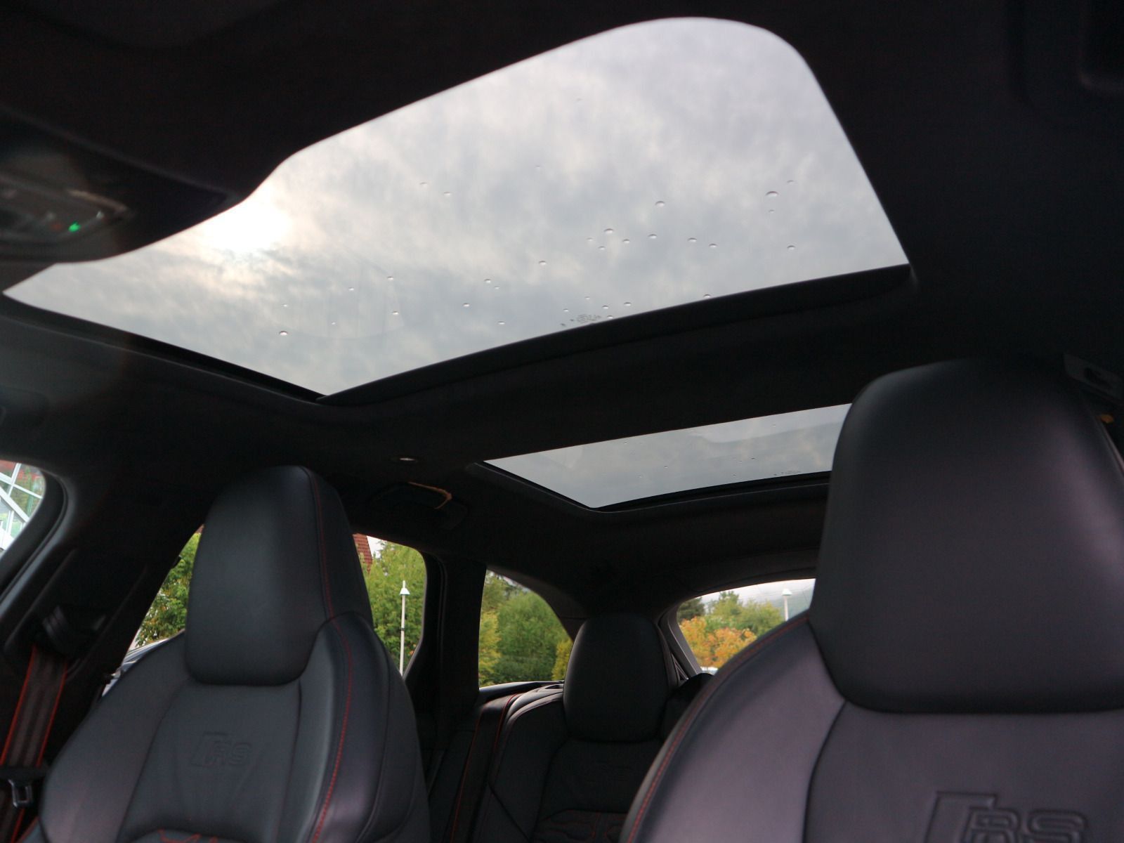 Audi RS 6 Avant 4.0 TFSI quattro MATRIX*AHK*HUD*PANO*