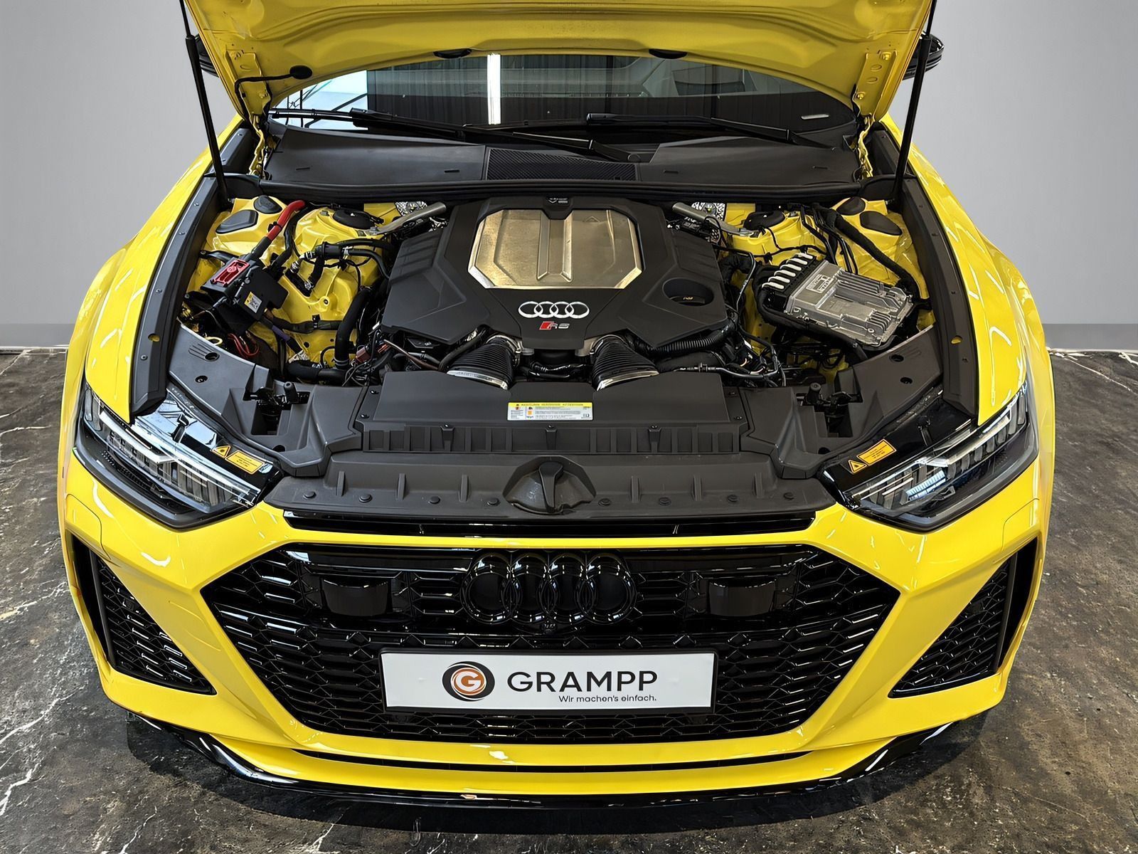 Audi RS 6 Avant +KERAMIK+SPORTABGAS+LASER+AHK+KAMERAS