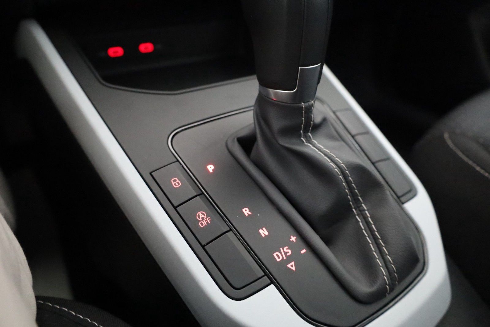 Seat Arona Style 1.0 TSI *Sitzheizung*Carplay-Navi