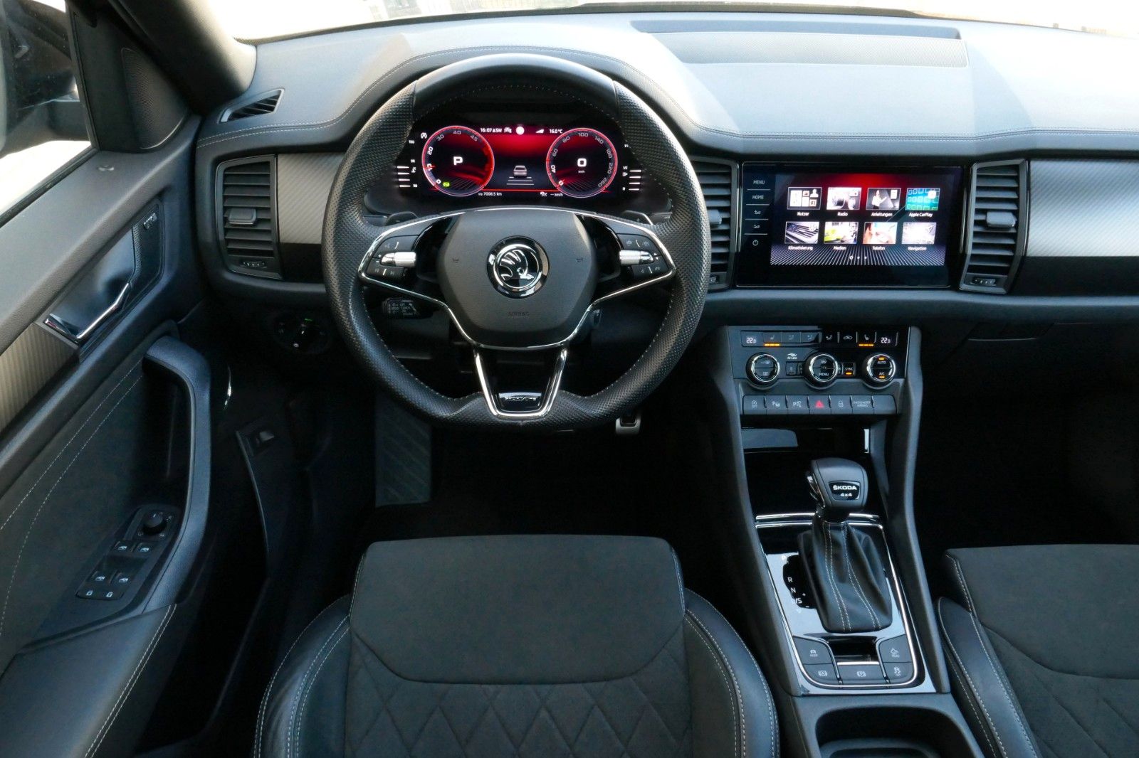 Skoda Kodiaq Sportline 4x4 Pano 360Cam Standheiz. AHK