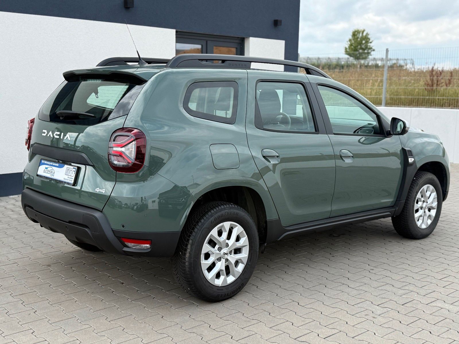 Dacia Duster II Expression 4WD - Samsaru's Car Outlet