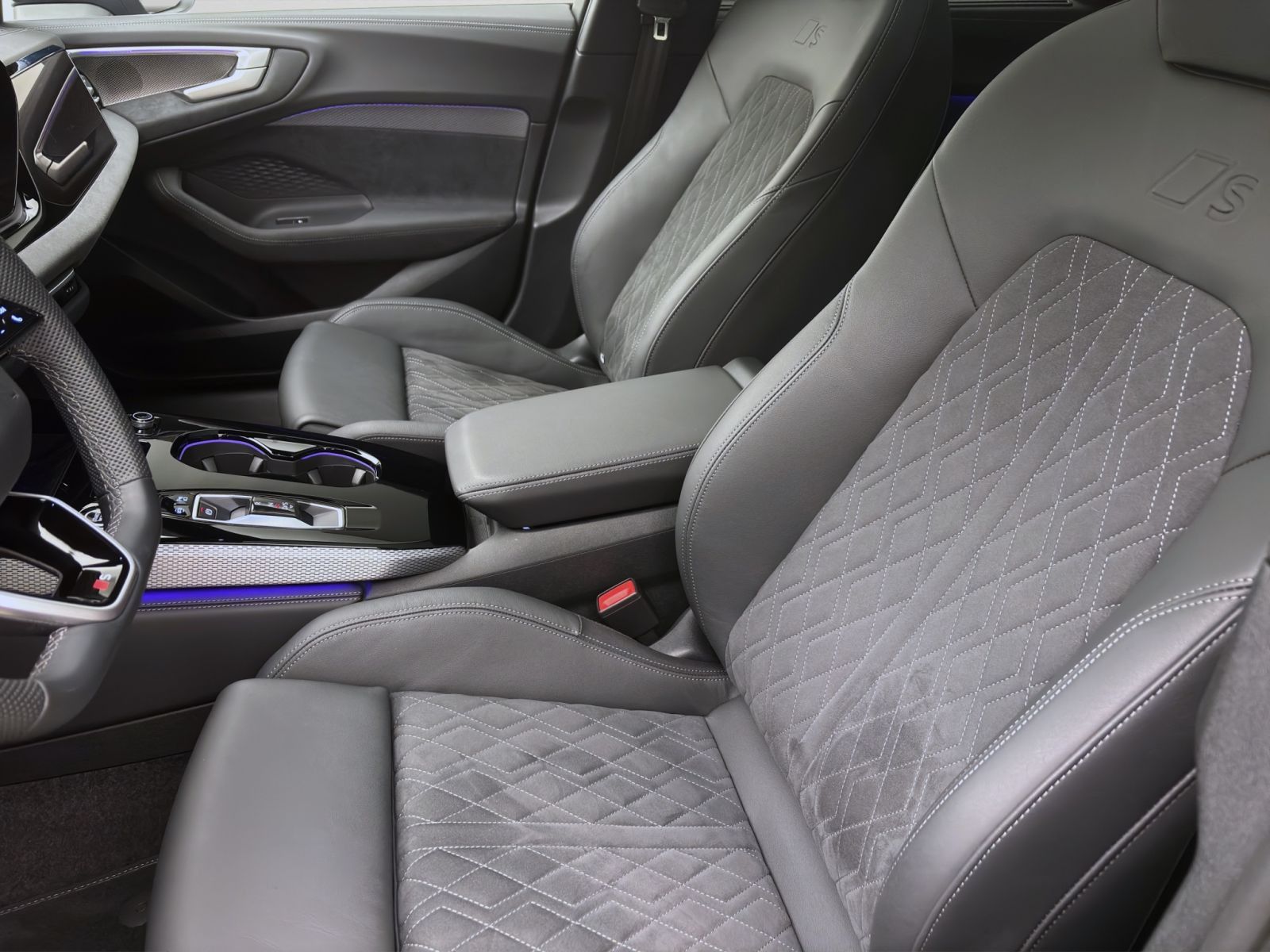 Audi A5 Limousine TDI Q S LINE PANO AHK MATRIX NAVI B
