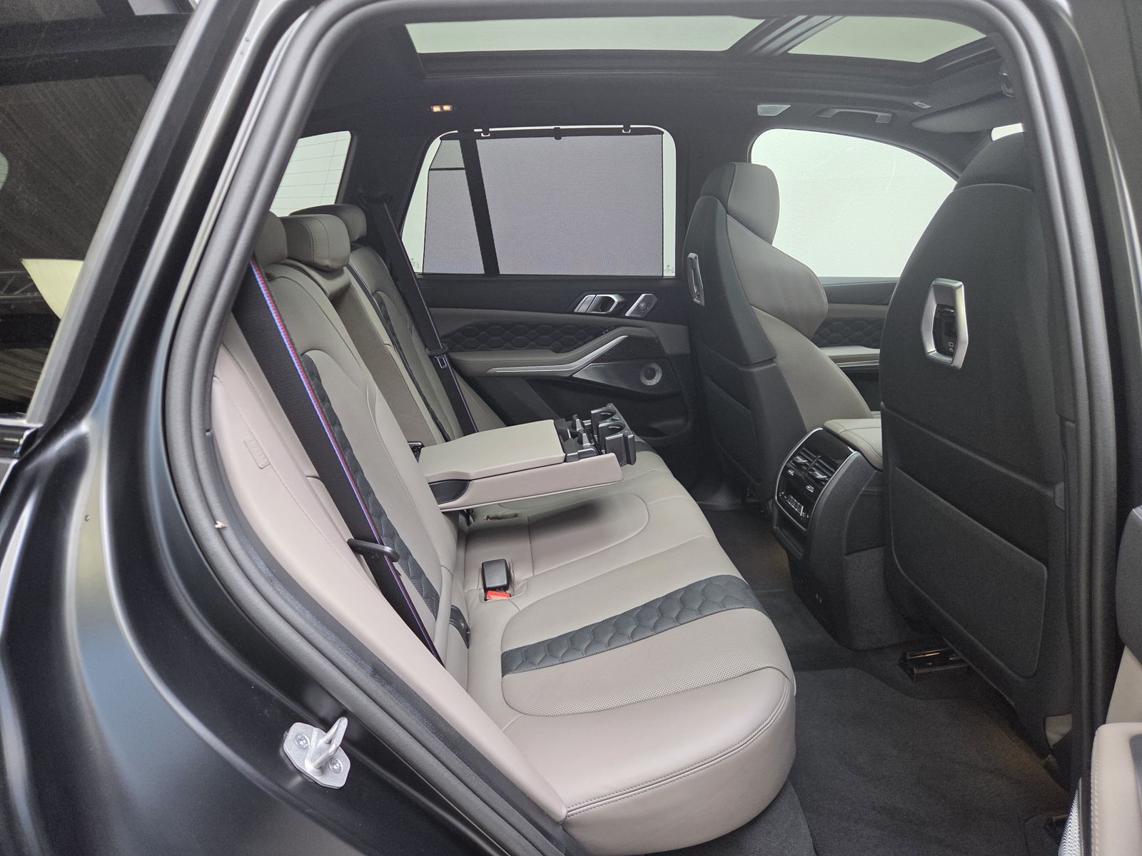 BMW X5 M Competition Matt AHK Sky B&W Carbon UPE196