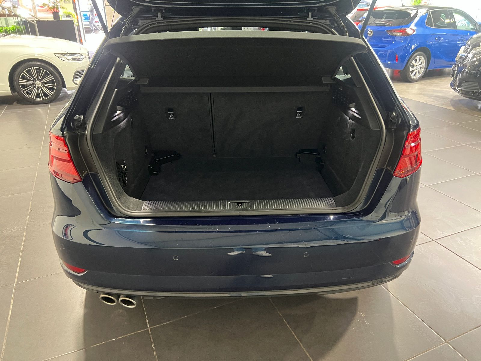 Audi A3 35 TFSI Sportback - Samsaru's Car Outlet