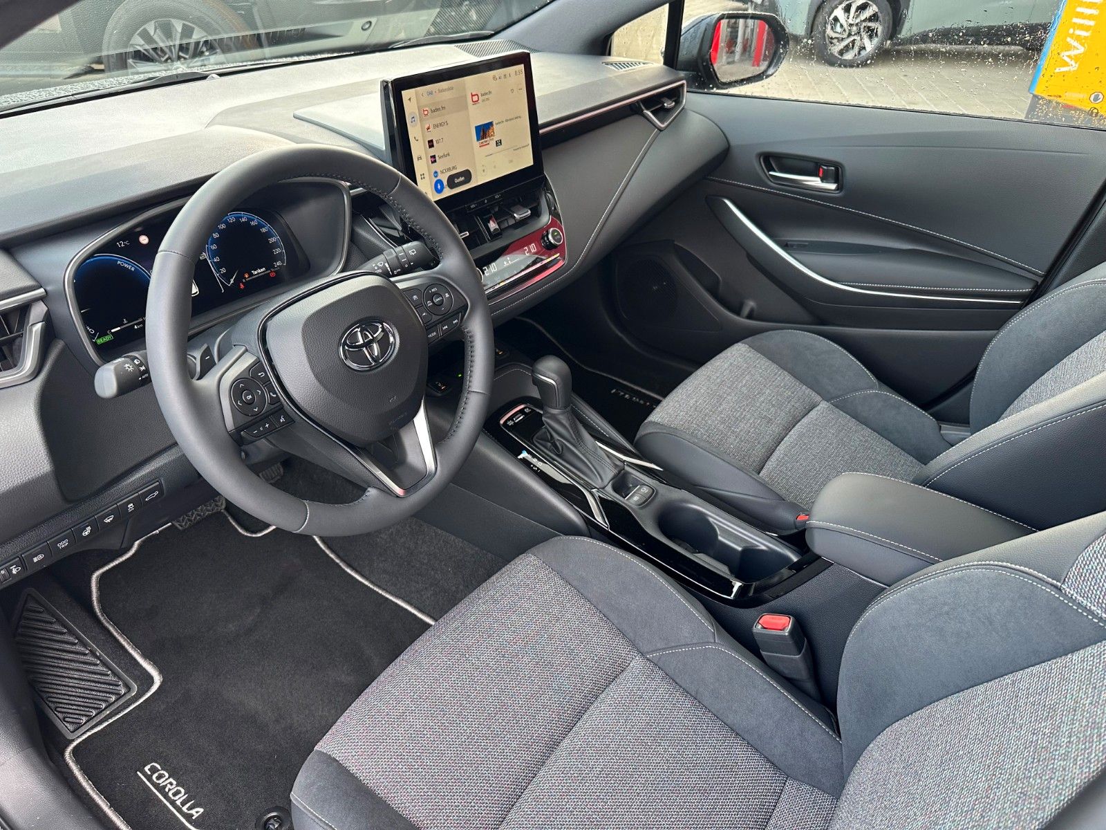 Toyota Corolla 2.0 TS Hybrid Teamplayer + TECHNIK-PAKET