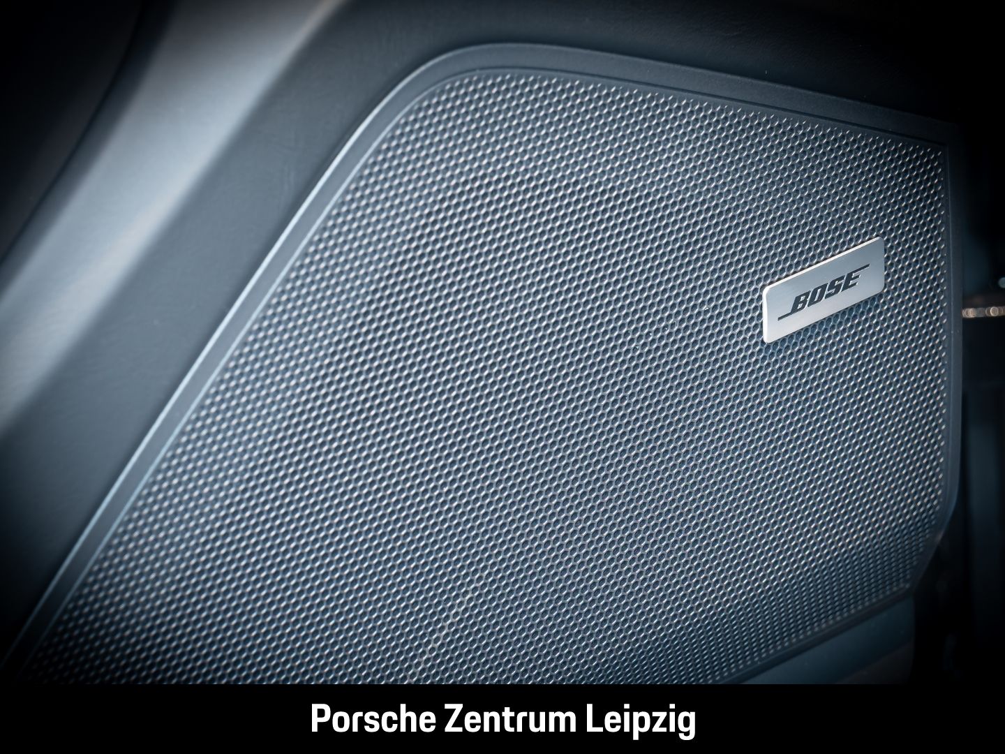 Porsche Cayenne HD-Matrix SportDesign Massage AHK HeadUp