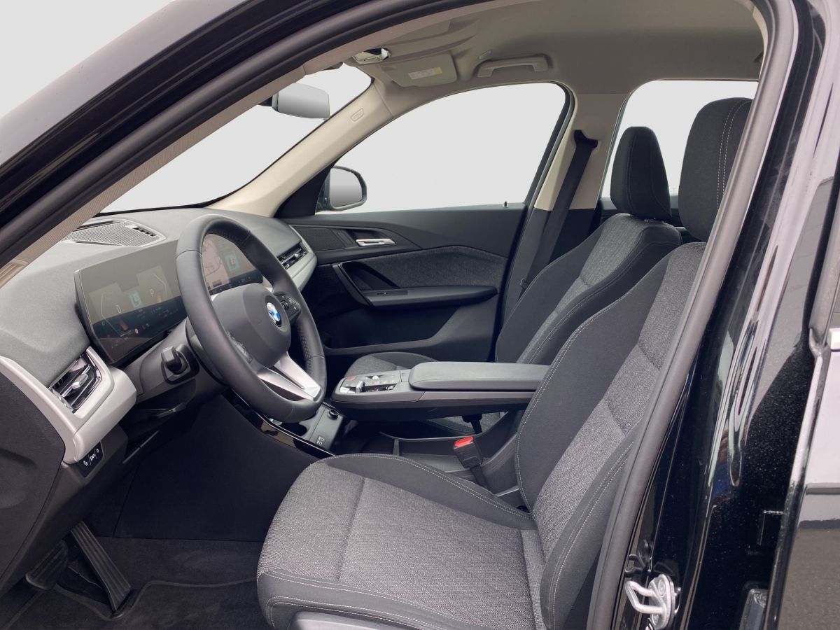 BMW X1 xDrive23i SpurAss - Samsaru's Car Outlet