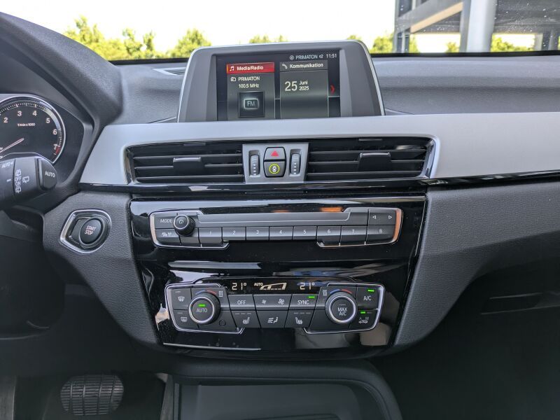 BMW X1 xDrive25e Advantage - Samsaru's Car Outlet
