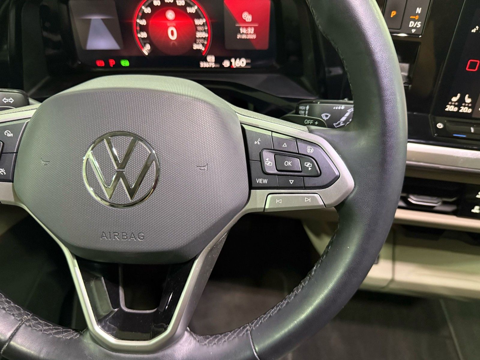 Volkswagen T7 Multivan Edition - Samsaru's Car Outlet