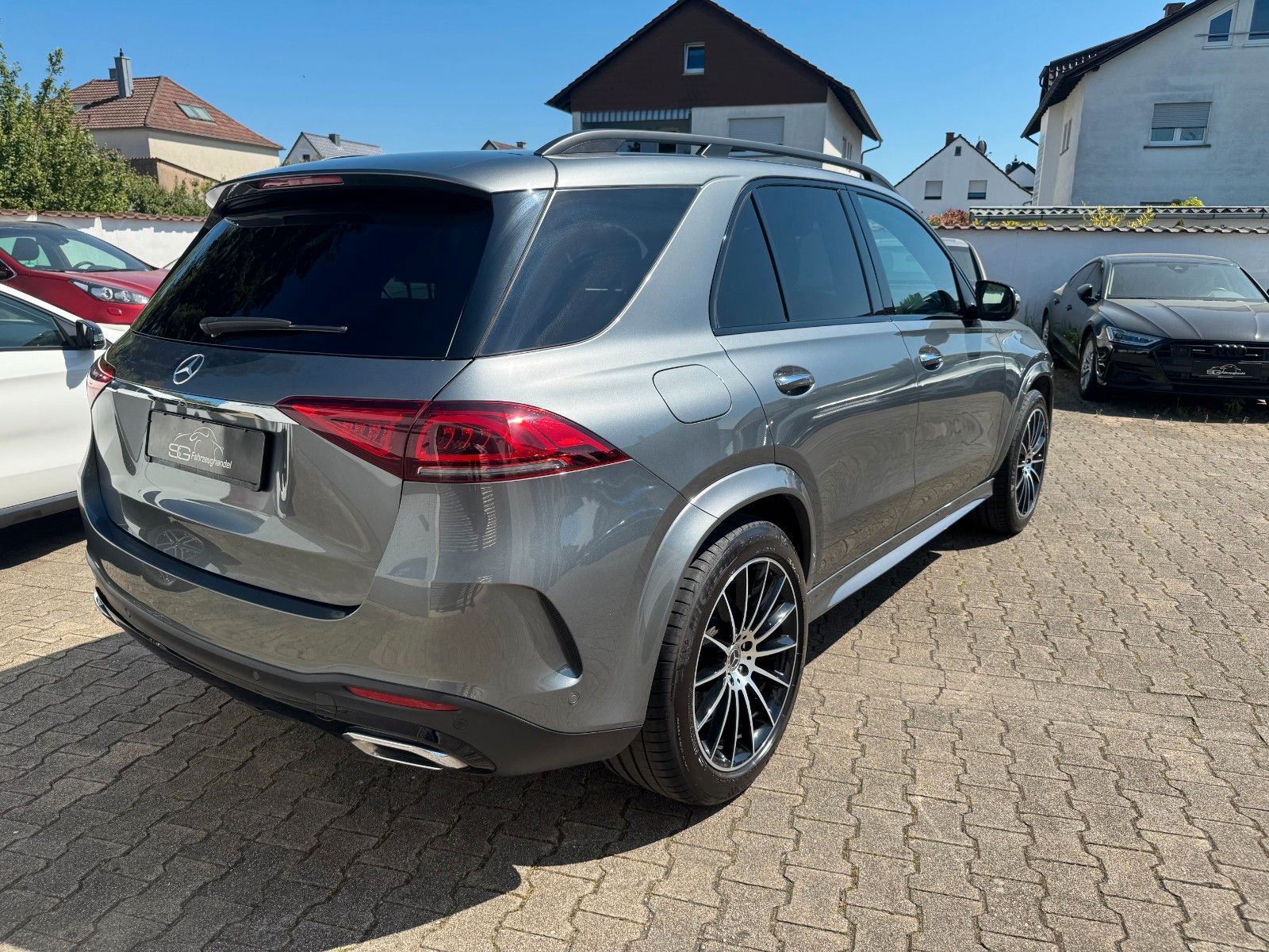 Mercedes-Benz GLE 400 *AMG*HEAD-UP*360*LED*PANO*BURMESTER*