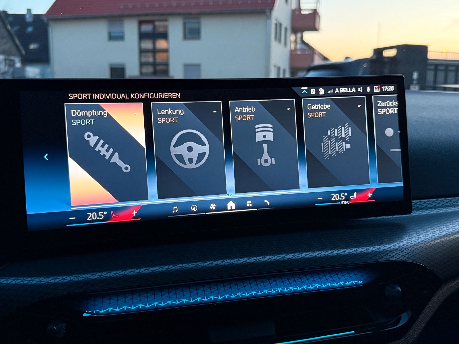 BMW 320i M Sport 18" HuD AHK ACC 360° LED+
