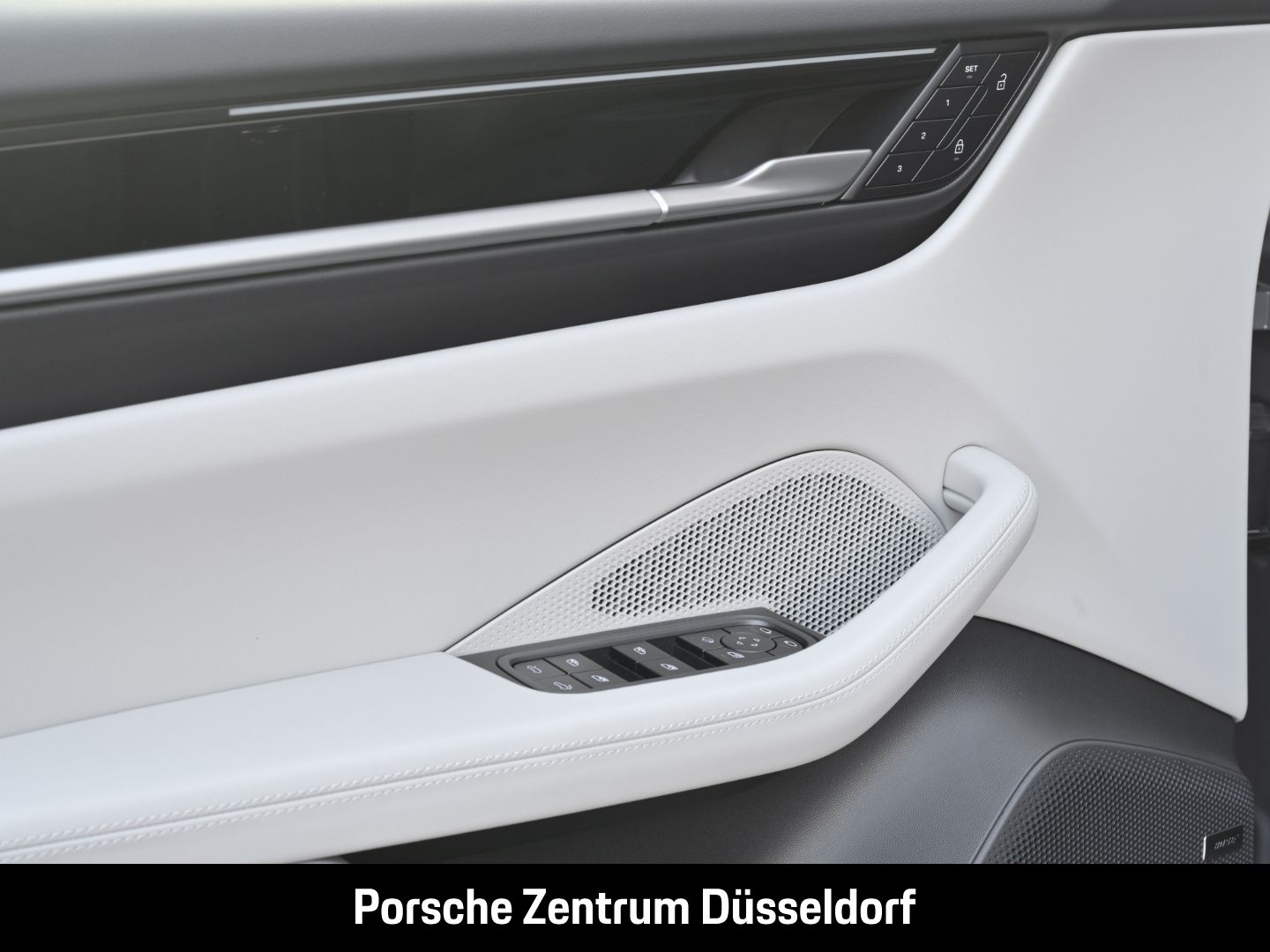 Porsche Macan 4 BOSE Panorama Rückfahrkamera LED-Matrix