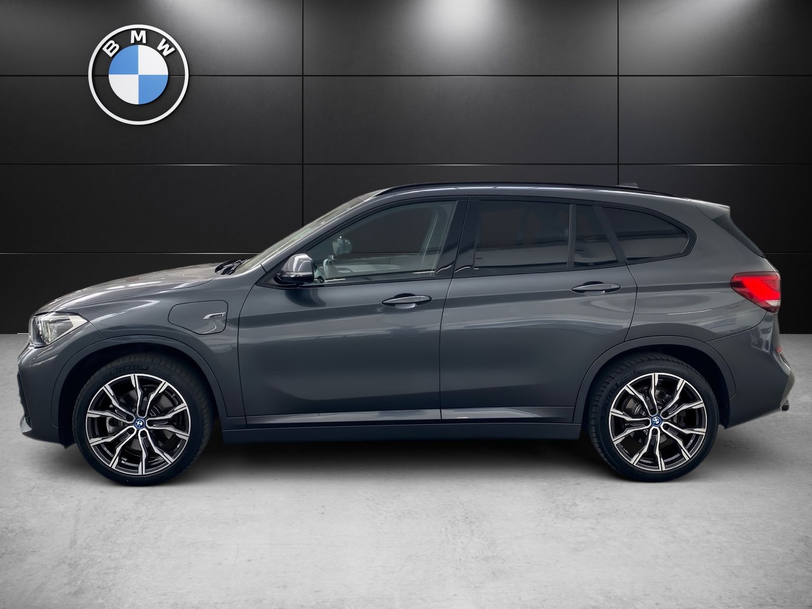 BMW X1 xDrive 25e M Sport - Samsaru's Car Outlet