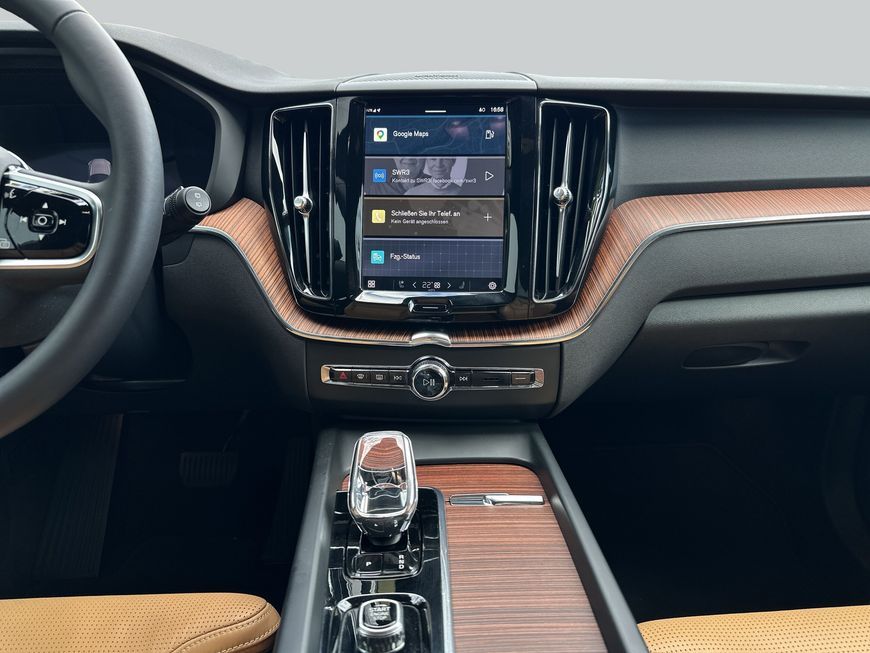 Volvo XC60 B5 B AWD Plus Dark