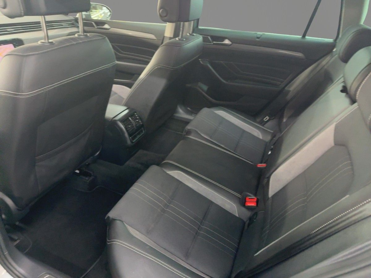 Volkswagen Passat Alltrack 2.0 TDI DSG 4M IQ AHK NAVI R-KAM
