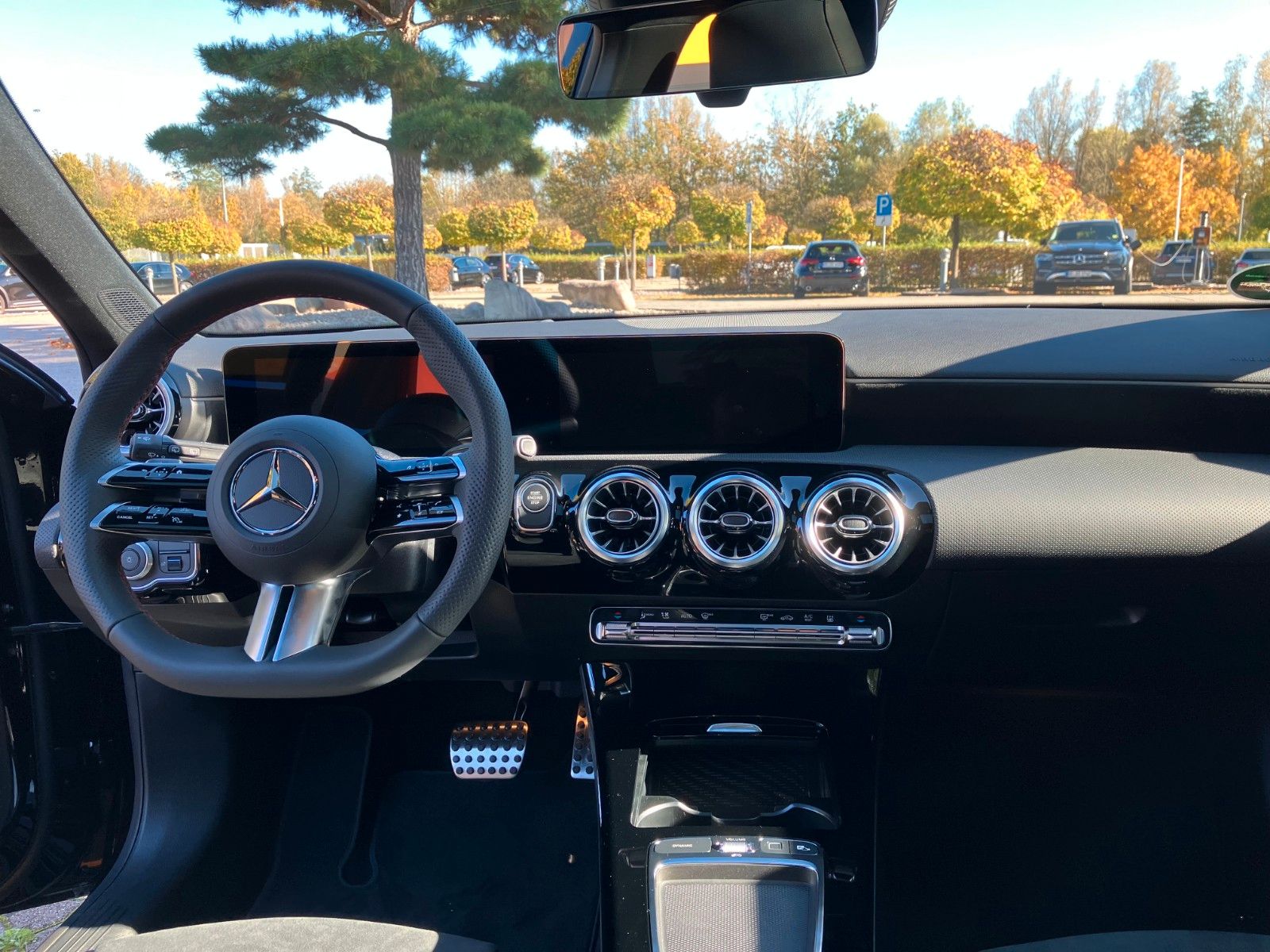 Mercedes-Benz A 250 e AMG - Samsaru's Car Outlet