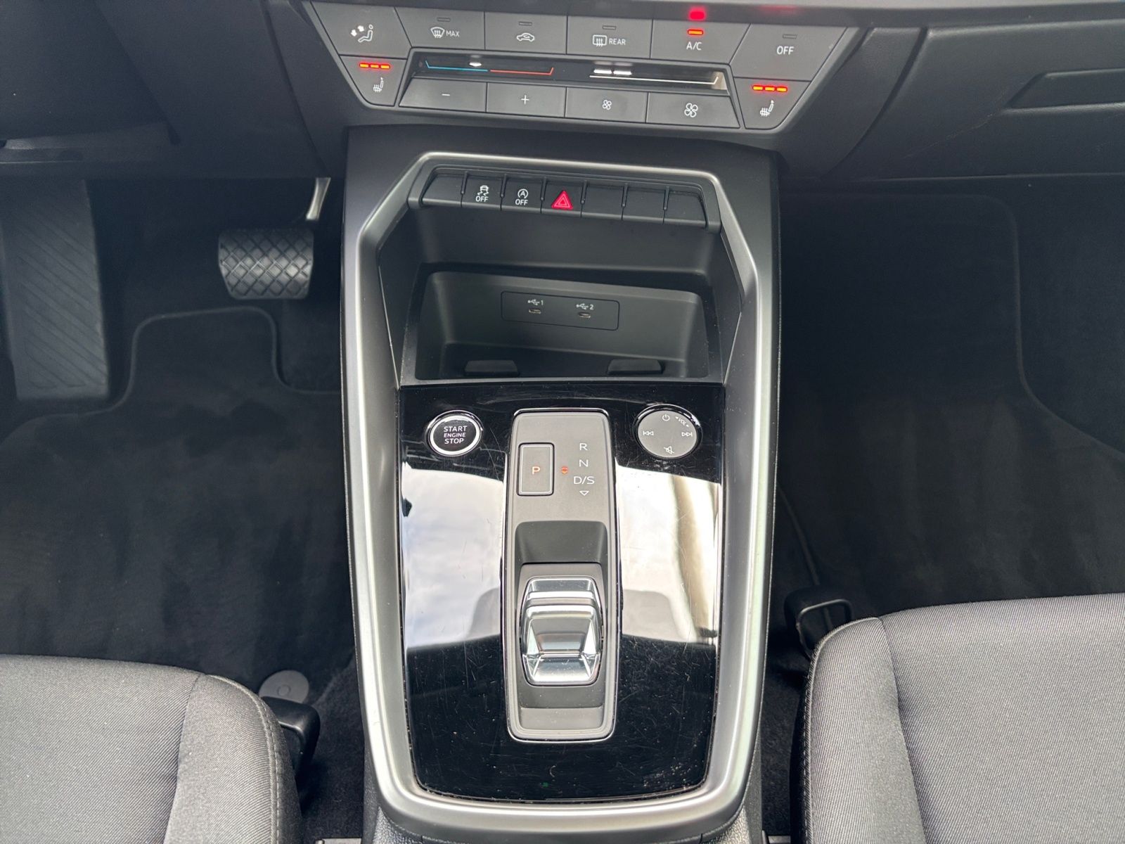 Audi A3 Sportback 35 1.5 TFSI S-tronic S-line S-troni