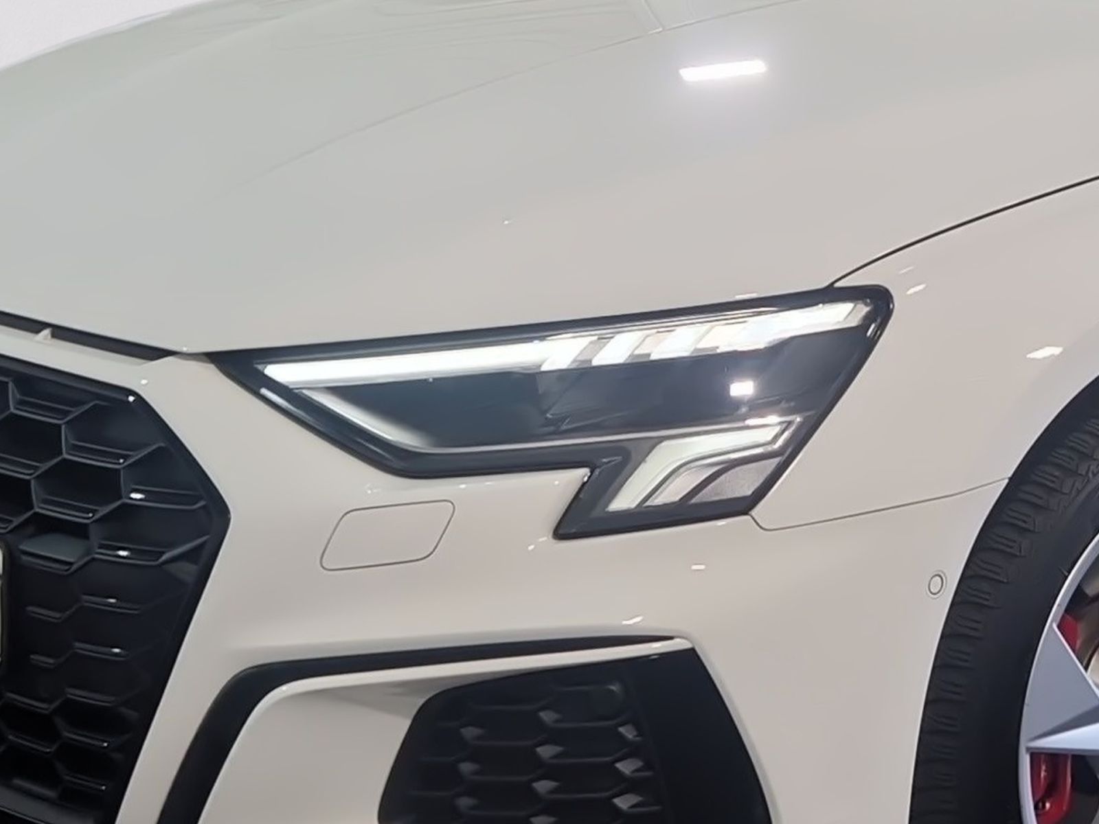Audi A3 Sportback 45 TFSI e S LINE - Samsaru's Car Outlet