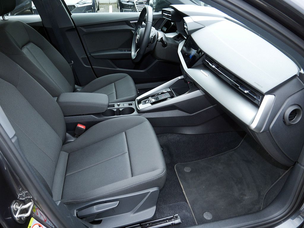 Audi A3 Sportback 35 TDI AHK+LED+NAVI+PDC+SHZG+FSE+BT