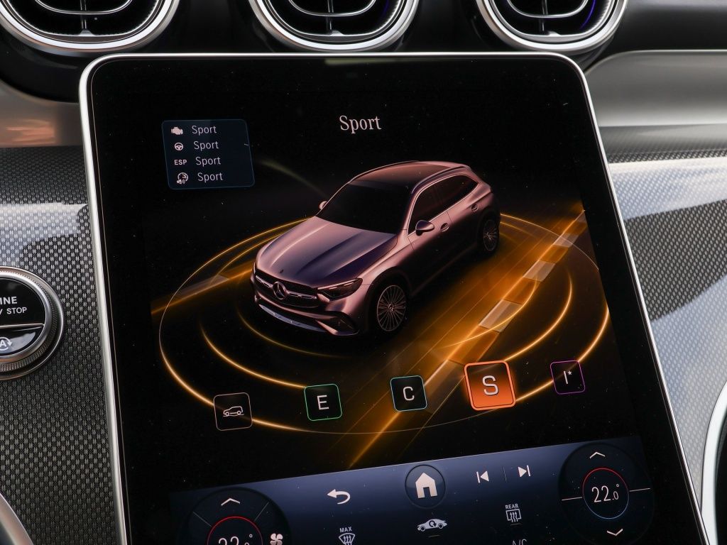 Mercedes-Benz GLC 200 d 4M AMG-Sport/Pano/AHK/360/Night/Ambi