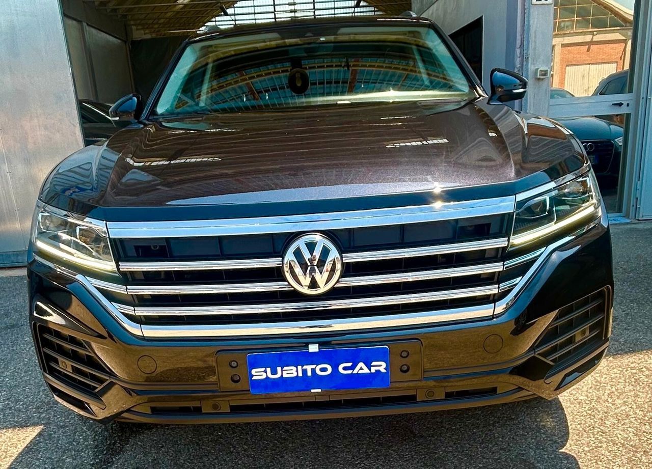 Volkswagen Touareg 3.0 V6 TDI SCR Advanced - Samsaru's Car Outlet