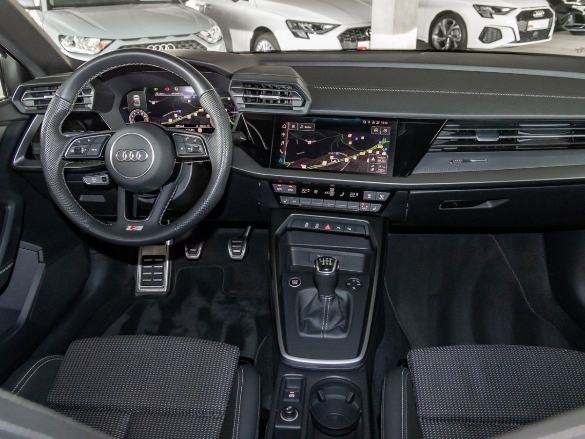 Audi A3 Limousine 35 TFSI S line - Samsaru's Car Outlet