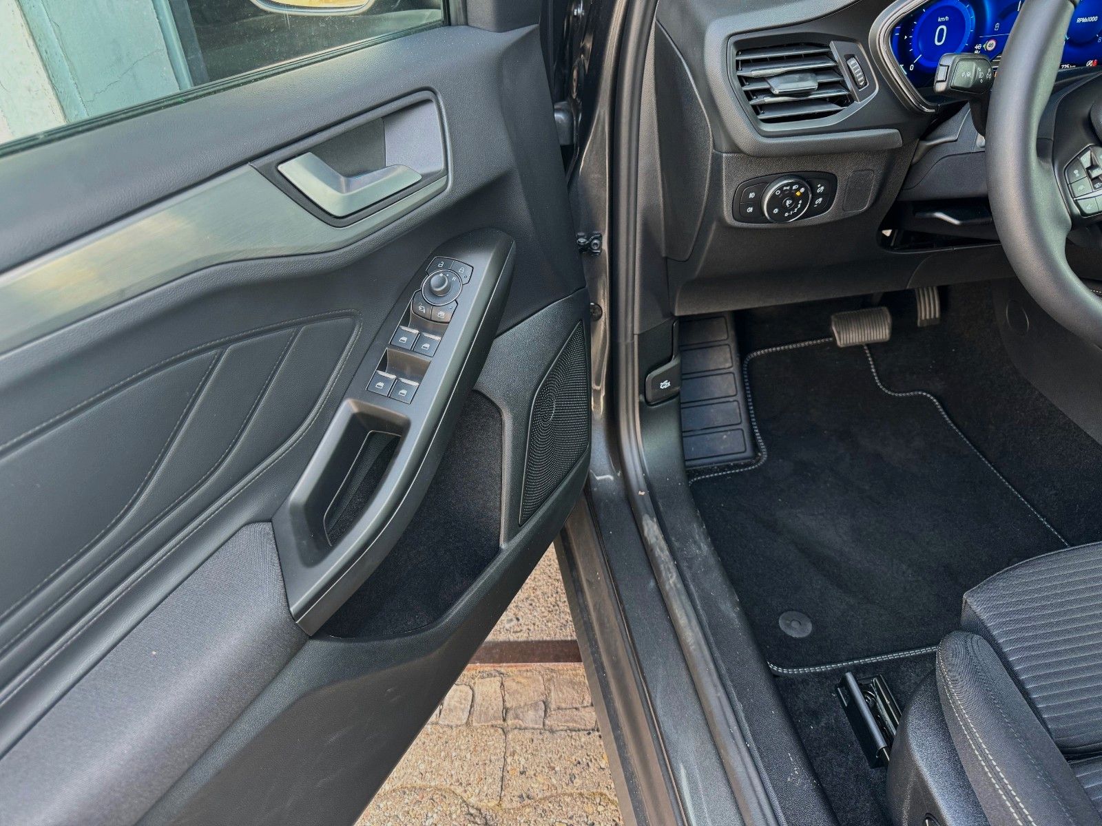 Ford Focus Limousine Titanium X mHEV Automatik