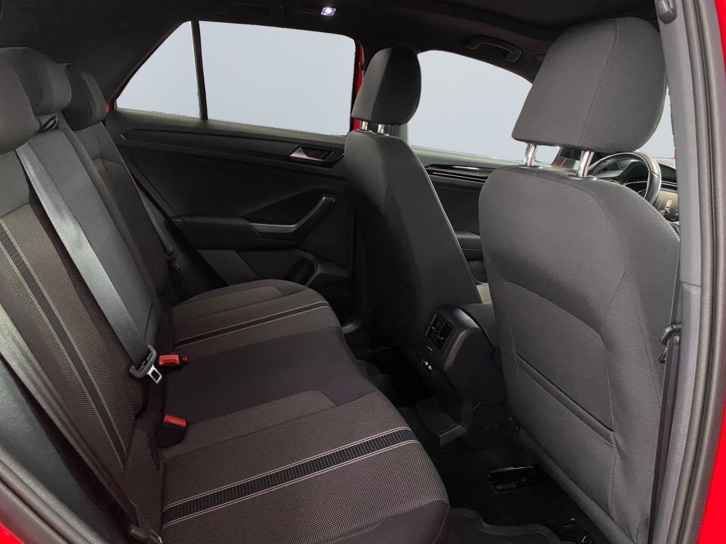 Volkswagen T-Roc 1.5 TSI DSG Style Black - Samsaru's Car Outlet
