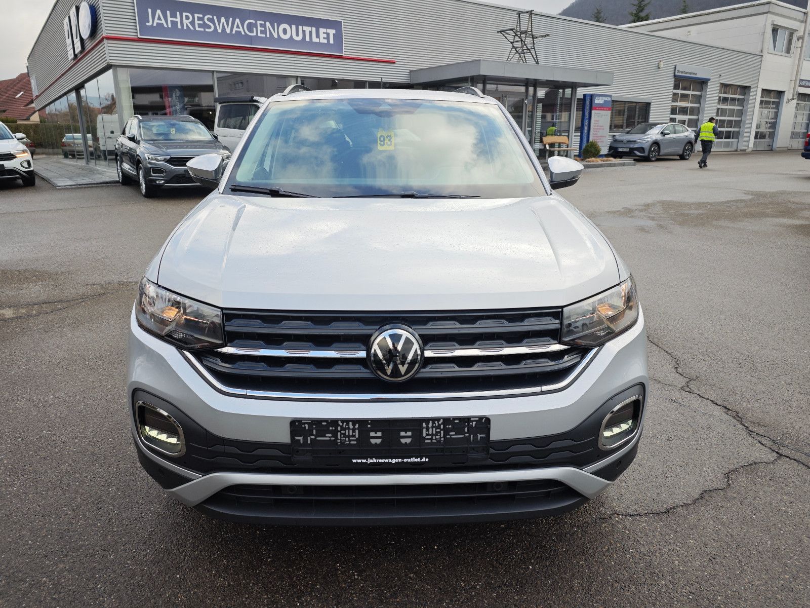 Volkswagen T-Cross Move - Samsaru's Car Outlet
