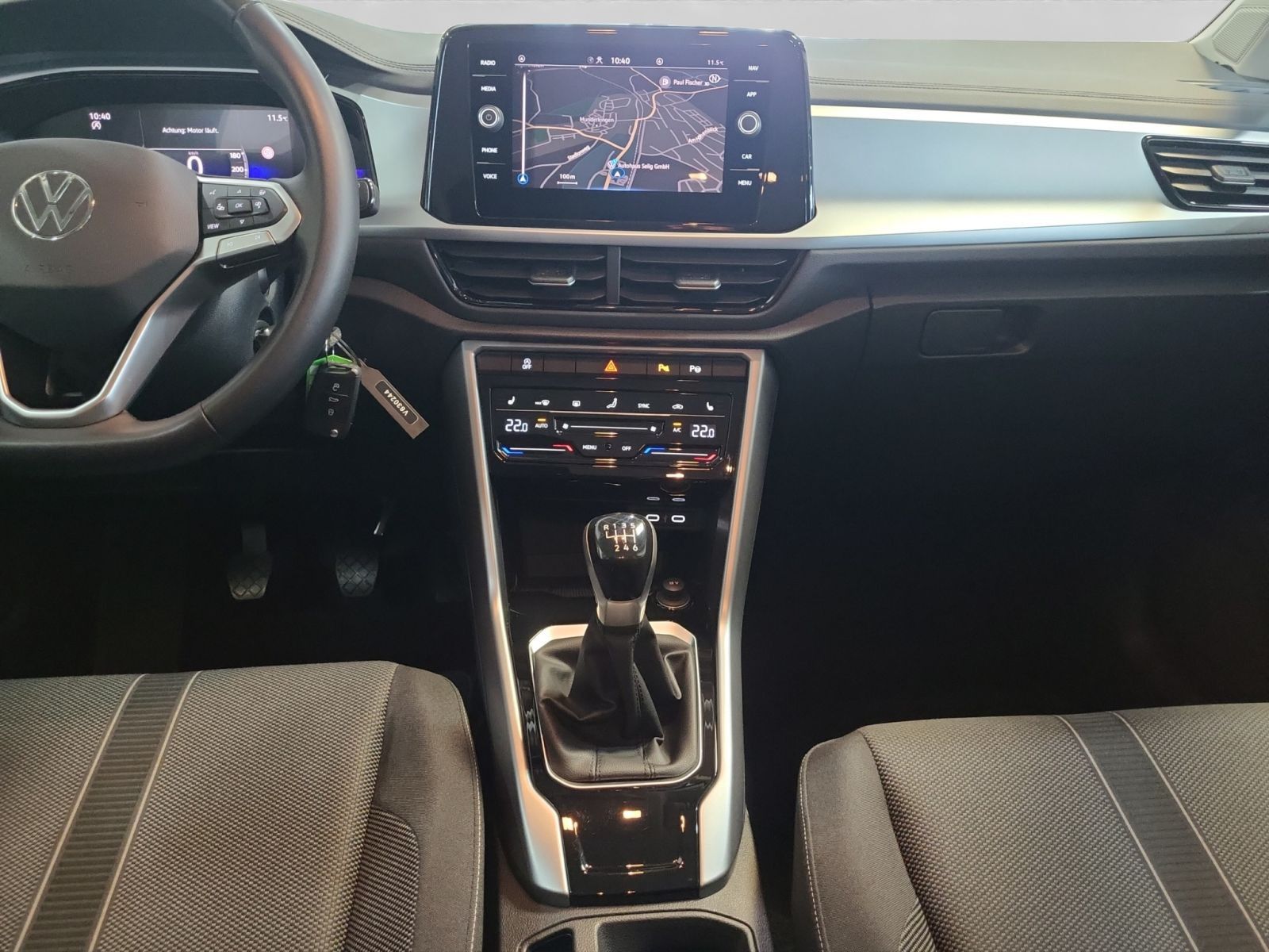 Volkswagen T-Roc Life 1.0 TSI - Samsaru's Car Outlet