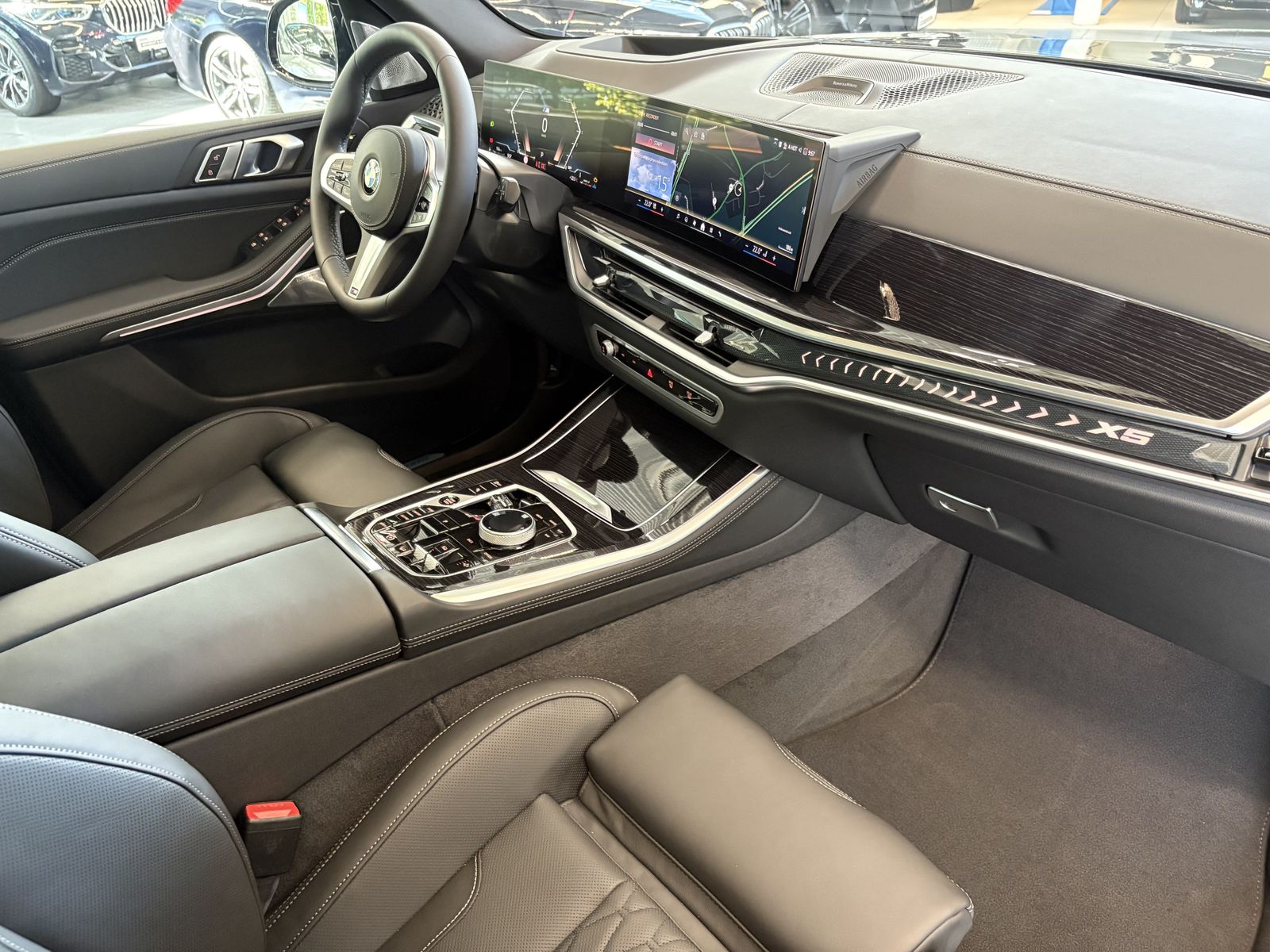 BMW X5 xDrive40d MSportPro DA/PA Prof B/W AHK Massag