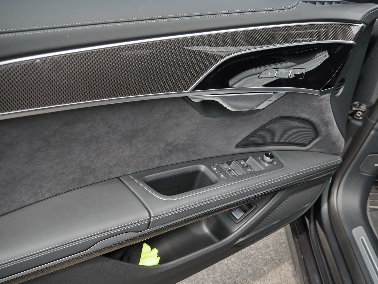 Audi A8 Lang 50 TDI qu. S line - Samsaru's Car Outlet