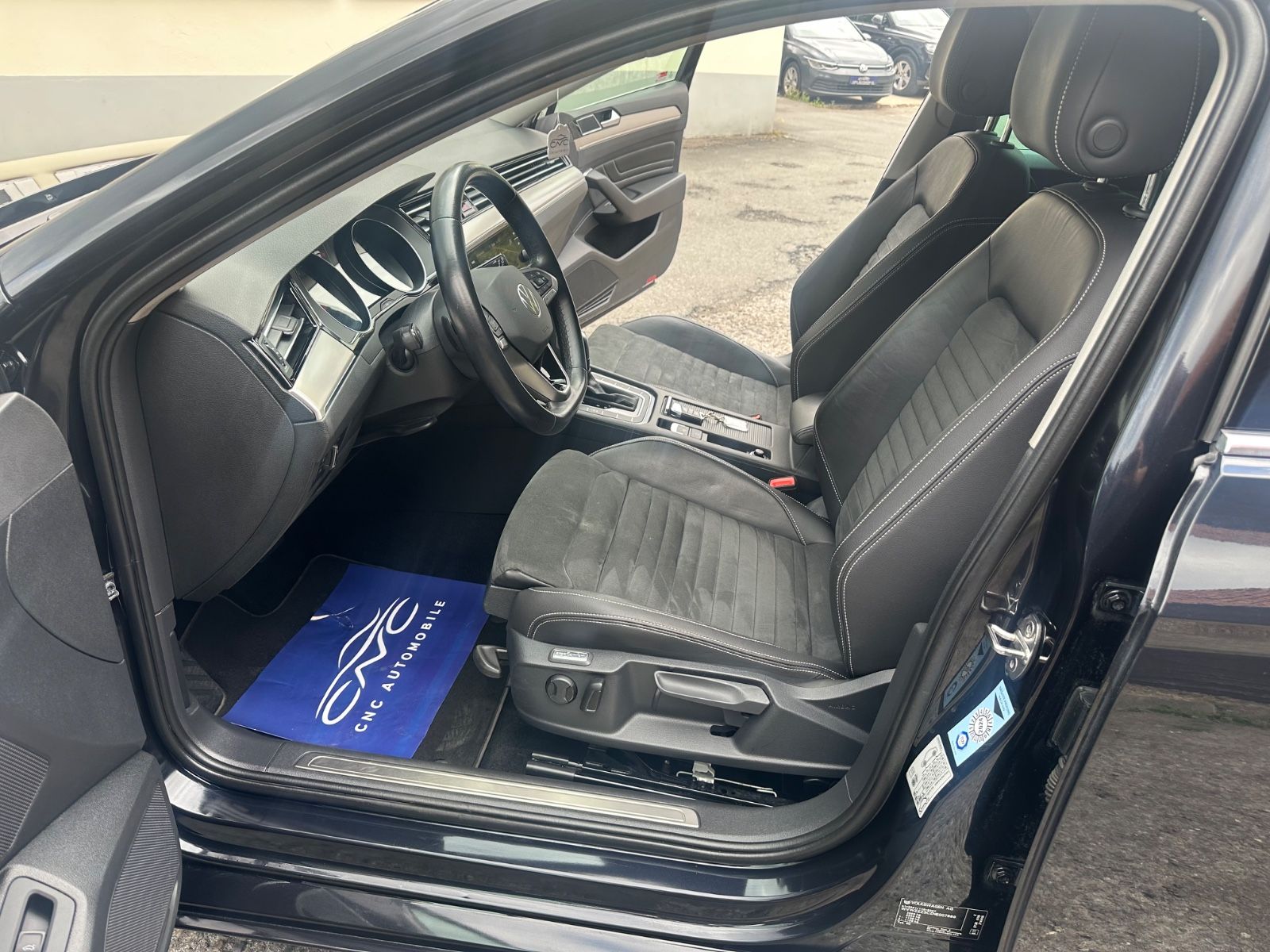 Volkswagen Passat Variant DSG Elegance - Samsaru's Car Outlet