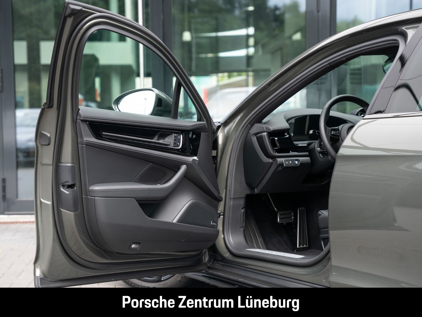 Porsche Panamera 4 E-Hybrid BOSE Panoramadach InnoDrive